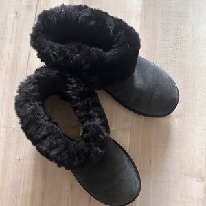 Black Ugg Ankle Boots Faux Fur Folder Size 8